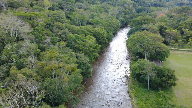 r&iacute;o Cumbaza San Mart&iacute;n peru