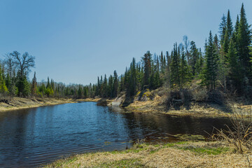 Obraz premium Provincial Park River Early Spring
