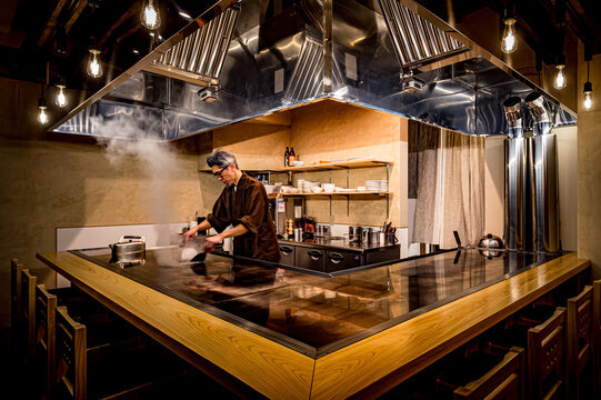 タッパン焼き店内カウンター