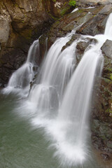 熊本県山都町、緑川水系笹原川にかかる燕滝