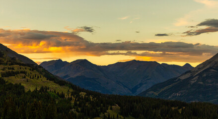 Fototapeta premium sunset in the mountains