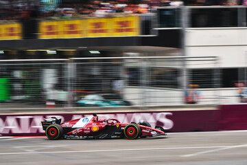 Naklejka premium BAKU, AZERBAIJAN - SEPTEMBER 21, 2025: Charles Leclerc drives the Scuderia Ferrari HP SF-25 during the Formula 1 Azerbaijan Grand Prix at Baku City Circuit
