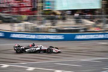 Naklejka premium BAKU, AZERBAIJAN - SEPTEMBER 21, 2025: Esteban Ocon drives the MoneyGram Haas F1 Team VF-25 during the Formula 1 Azerbaijan Grand Prix at Baku City Circuit