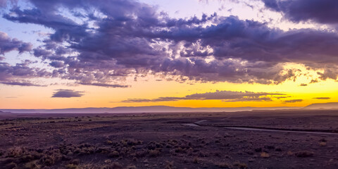 Obraz premium View of sunrise desert landscape in the Karoo