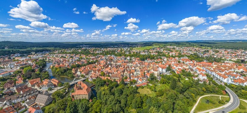 Das sommerliche Pegnitz-Tal rund um Lauf im N&uuml;rnberger Land aus der Vogelperspektive