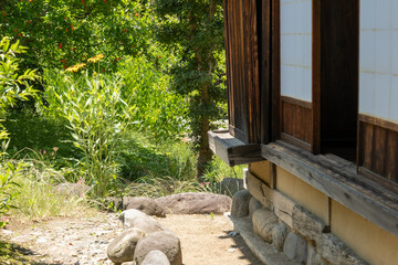 紫陽花と日本家屋