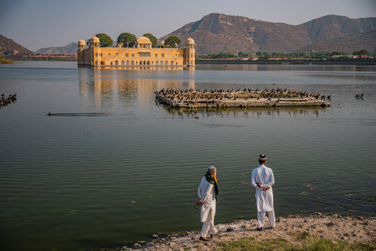 Jal Mahal. Palace on the water. Man Sagar, Jaipur, India