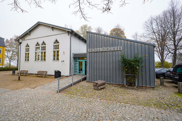 Ratzeburg in Schleswig-Holstein Domhof Altstadt Dom See Nebel Herbst Hafen Gebäude Backstein