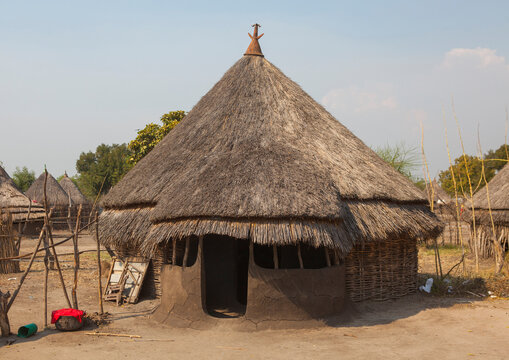 Anuak Tribe Traditional Hut, Gambela, Ethiopia