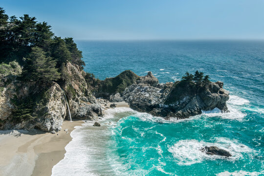 Julia Pfeiffer Burns State Park, McWay Falls, a water cascade falling down the cliffs.
