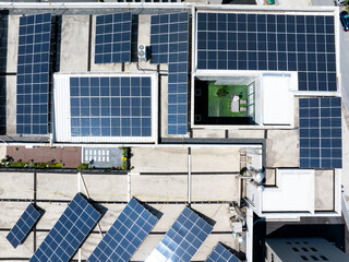 solar power on rooftop of factoy building
