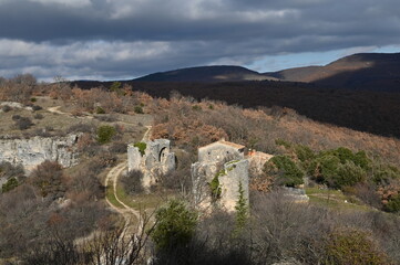 LE VIEUX REDORTIERS (Provence)