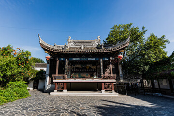 Obraz premium Traditional Chinese Pavilion in Huzhou Historic Street