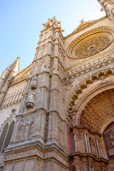 Obraz premium Close-up view of cathedral architecture in Palma.. Cathedral of Palma de Mallorca, Spain