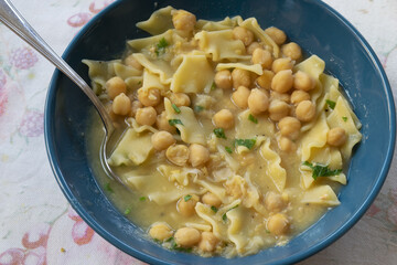 pasta with soup of chickpeas