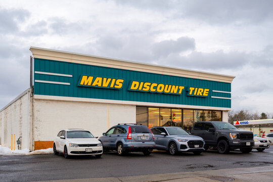 Yorkville, NY - Jan 4, 2026: Close-up overcast view of Mavis Discount Tire, a U.S. automotive retailer with over 850 stores nationwide