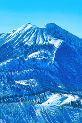 冠雪の尾瀬の燧ヶ岳