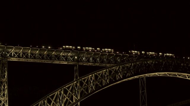 High angle view of the Dom Luis I Bridge upper deck.