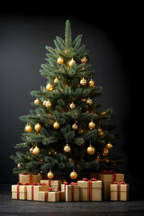 Fototapeta premium A beautifully decorated Christmas tree adorned with golden ornaments and surrounded by wrapped gifts, creating a festive holiday atmosphere.