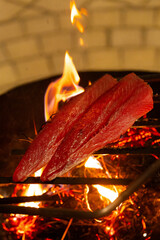 土佐の藁焼き鰹のタタキ