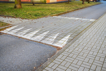 Slowing retarder, speed humps - raised surfaces in urban area forcing drivers to drive slowly.