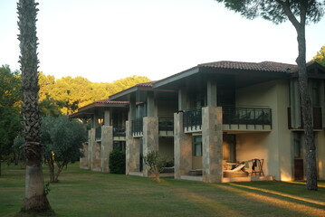 Obraz premium Building with balconies in a resort