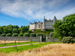 Fototapeta premium Dunrobin Castle in Sutherland Scotland with gardens