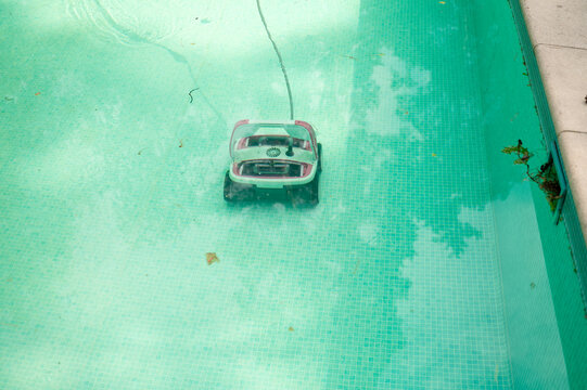 Water robot vacuum cleaner cleans, removes debris on the bottom
