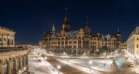 Dresdener Schloss und Taschenberg-Palais im Winter