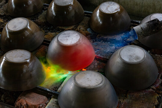 bronze vessel casting