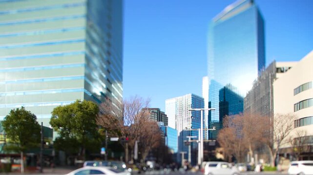 東京・ビジネス街　シフトレンズ撮影逆アオリ　ドリー撮影