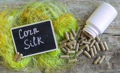 Naklejka premium Corn silk in supplements. Selective focus.