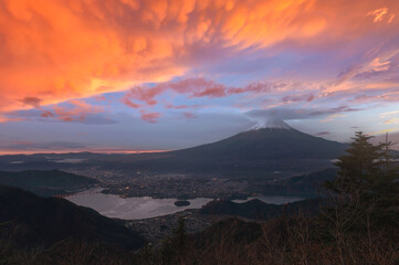 Obraz premium Fuji Mountain in Autumn