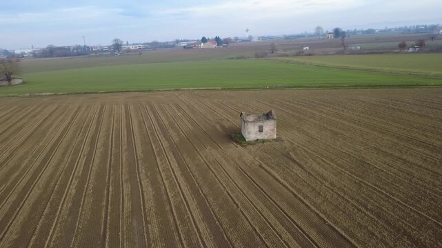 Casolari abbandonati in campagna - Sale  - Piemonte - Alessandria - Italia
