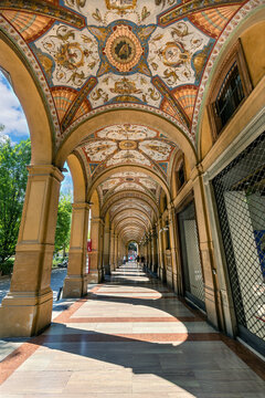 The Portico del Pavaglione (ital.Pavaglione Portico) in Bologna, Italy, This iconic 139-meter-long arcade, connecting Piazza Maggiore and the Archiginnasio, showcases Bolognese classicism.