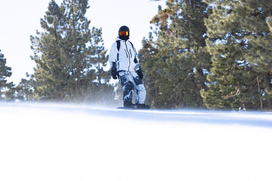 Male snowboarding in San Bernardino Mountain 2024 
