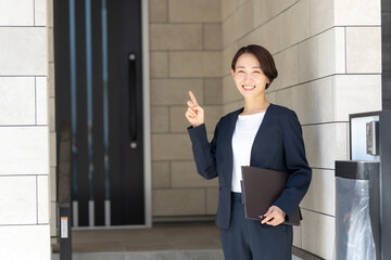 女性　ビジネス