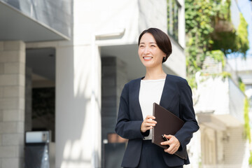 女性　ビジネス