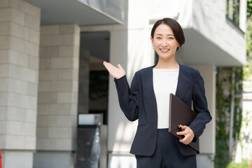 女性　ビジネス