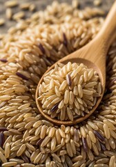 Obraz premium Golden Harvest: A Spoonful of Goodness