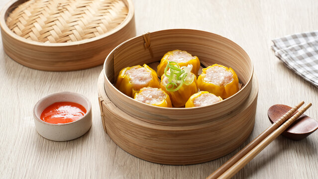Steamed Shumai Dumplings in Bamboo Steamer