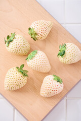 白いちご「ミルキーベリー」