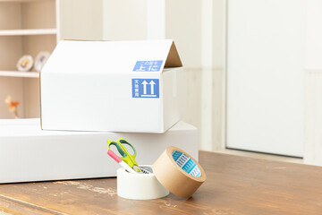 段ボールとガムテープ