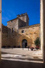 In the center and around Cat&iacute;