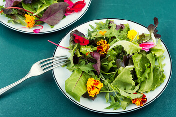 Green Salad with Edible Flowers