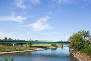 Thiewallbr&uuml;cke am Fluss Weser, Hameln, Niedersachsen, Deutschland