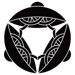 家紋です。三つ寄せ笠といいます。