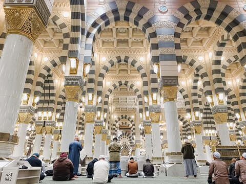 The beauty of the architecture and interior of the Nabawi mosque in Medina, Saudi Arabia