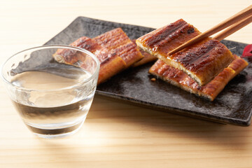 うなぎの蒲焼き イメージ