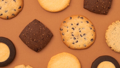 cookies on the brown background.　茶色背景上のクッキー